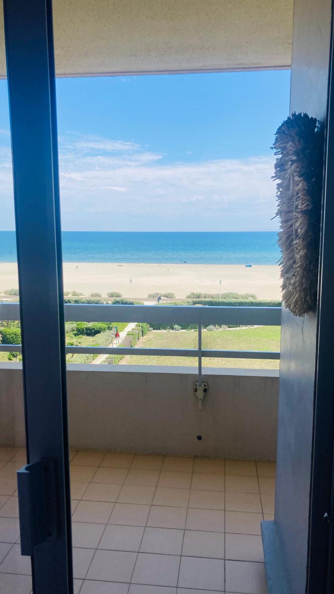 Studio Face A La Mer +Terrasse+ Parking Canet-en-Roussillon Exteriör bild