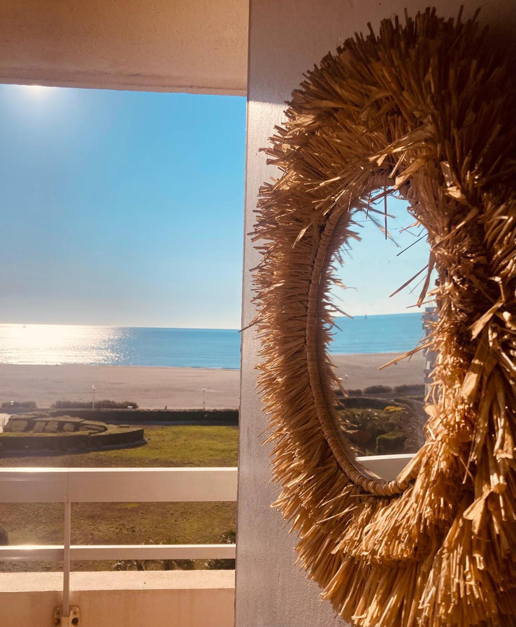 Studio Face A La Mer +Terrasse+ Parking Canet-en-Roussillon Exteriör bild