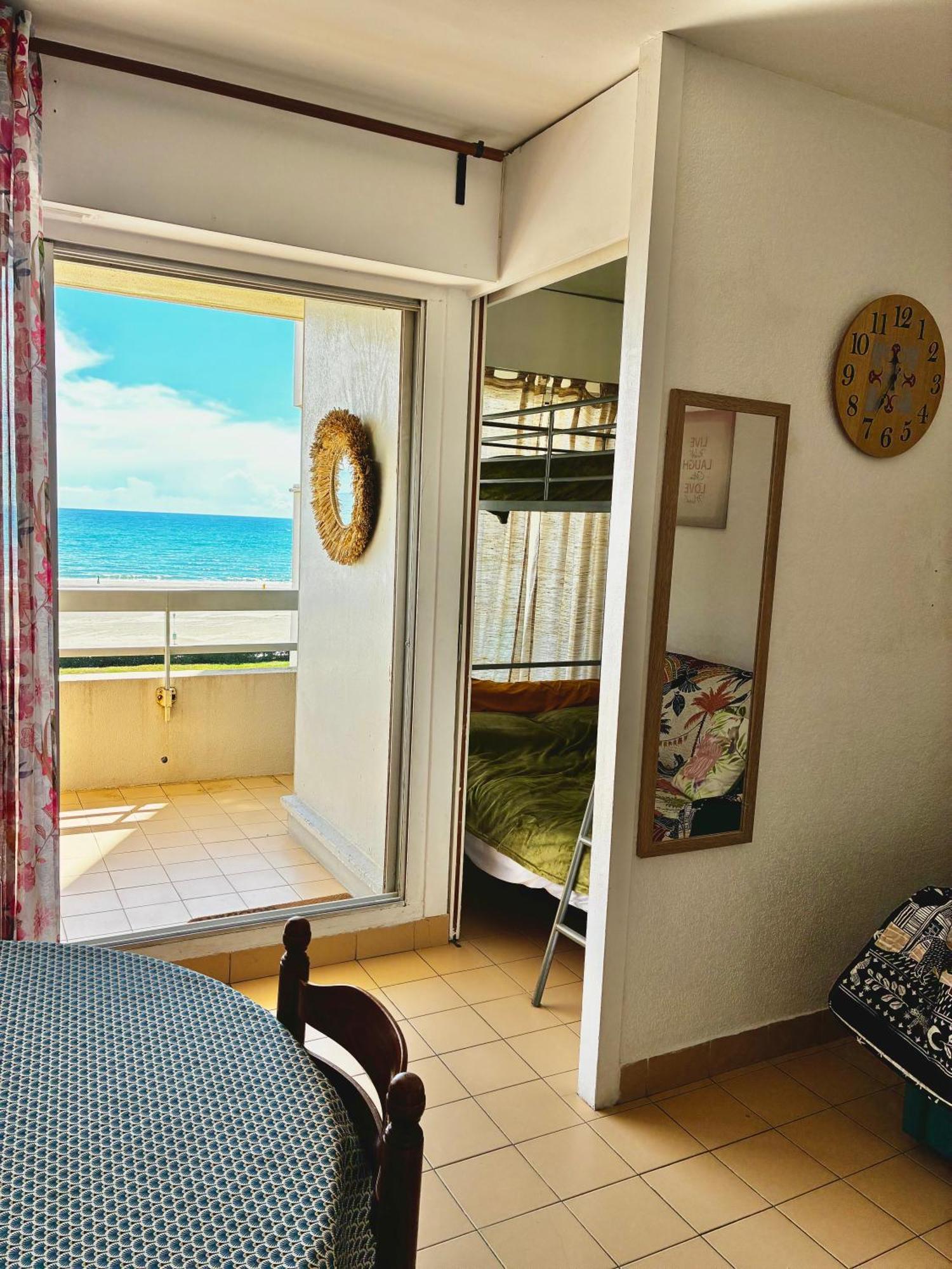Studio Face A La Mer +Terrasse+ Parking Canet-en-Roussillon Exteriör bild